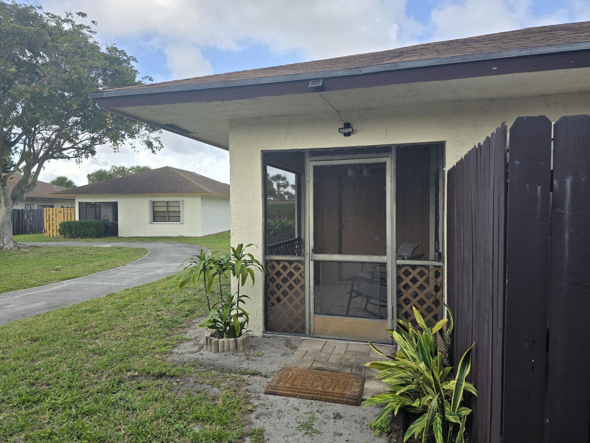 5255 Mendoza Street, West Palm Beach, FL 33415 Photo