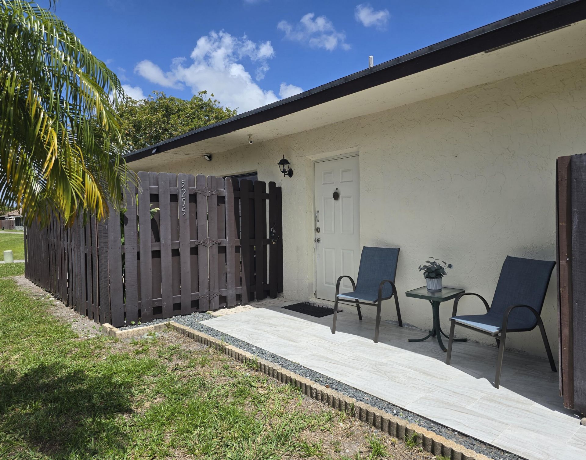 5255 Mendoza Street, West Palm Beach, FL 33415 Photo