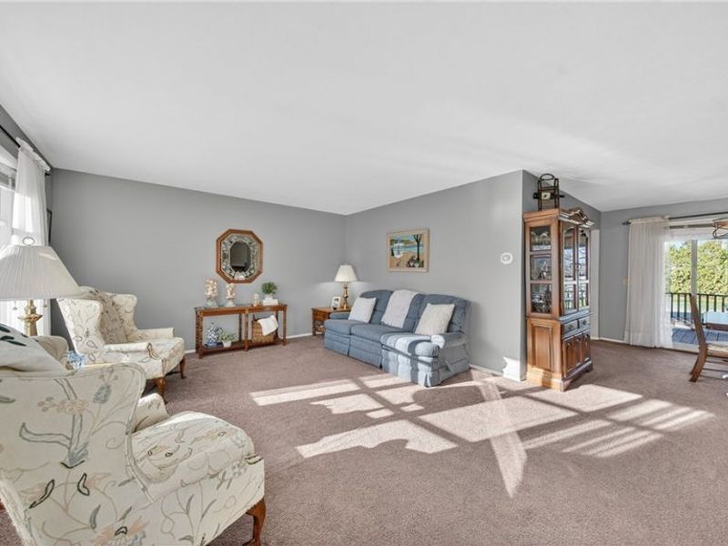 7044 Pitts Boulevard, North Ridgeville, OH 44039 Photo 3