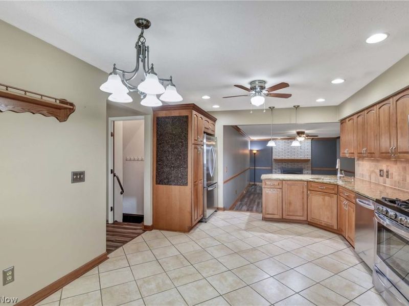 7350 Ames Road, Parma, OH 44129 Photo 10