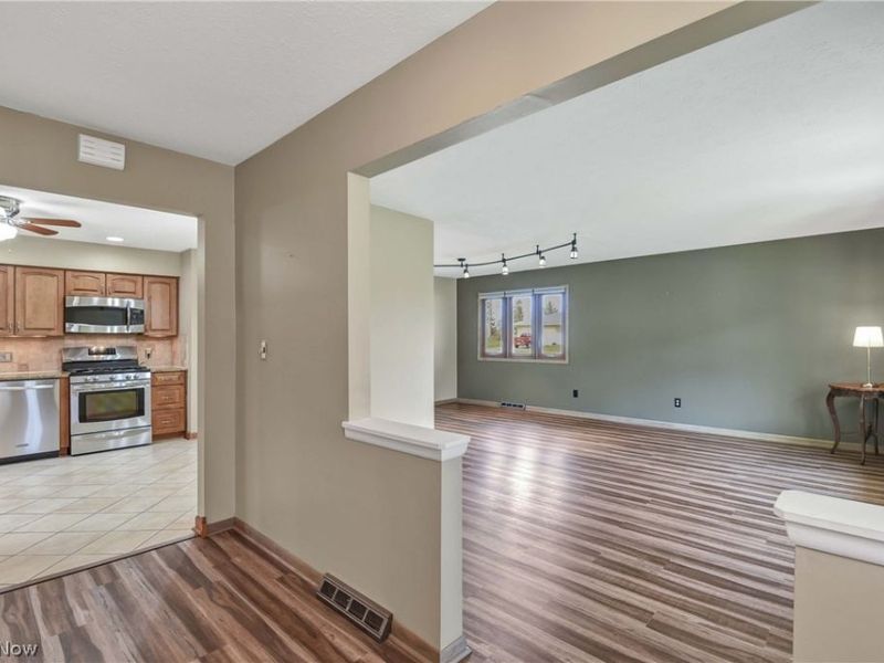 7350 Ames Road, Parma, OH 44129 Photo 2