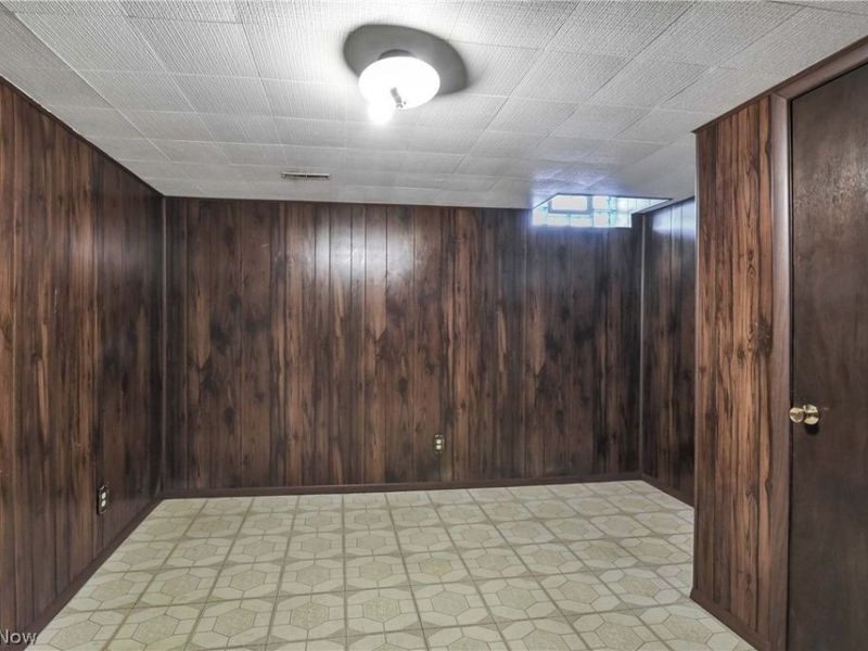 7350 Ames Road, Parma, OH 44129 Photo 31