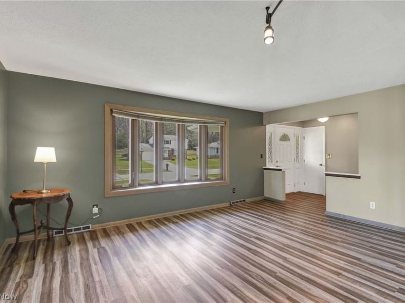 7350 Ames Road, Parma, OH 44129 Photo 4