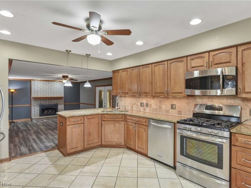 7350 Ames Road, Parma, OH 44129 Photo 8