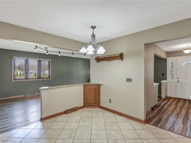 7350 Ames Road, Parma, OH 44129 Photo 9