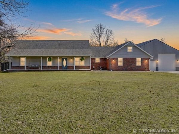 84 Southridge Drive , Pryor, OK 74361