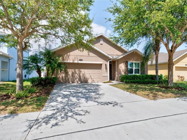 1591 Lexington Square SW, Vero Beach, FL 32962