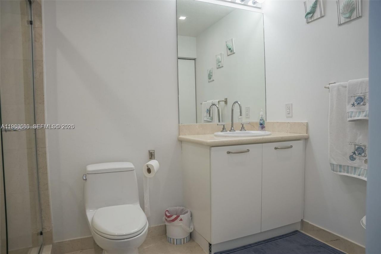 6515 Collins Ave , Unit 1709, Miami Beach, FL 33141 Photo