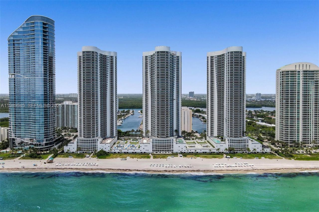 16001 Collins Ave , Unit 805, Sunny Isles Beach, FL 33160 Photo