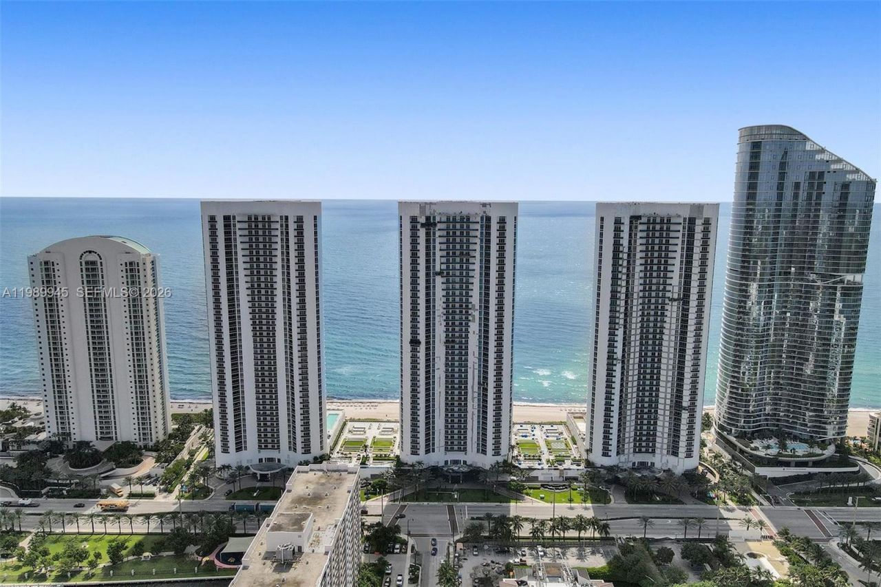 16001 Collins Ave , Unit 805, Sunny Isles Beach, FL 33160 Photo