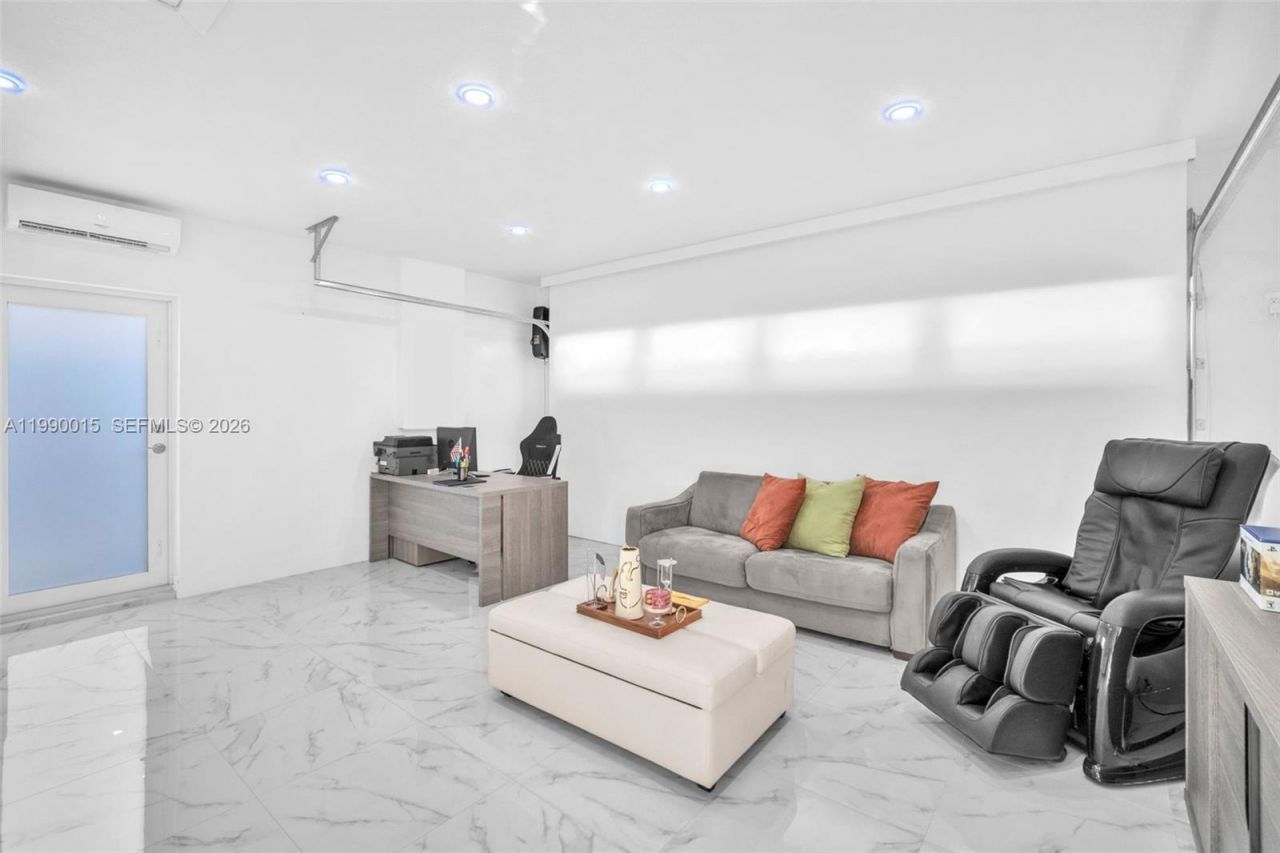 15965 SW 98th St, Miami, FL 33196 Photo