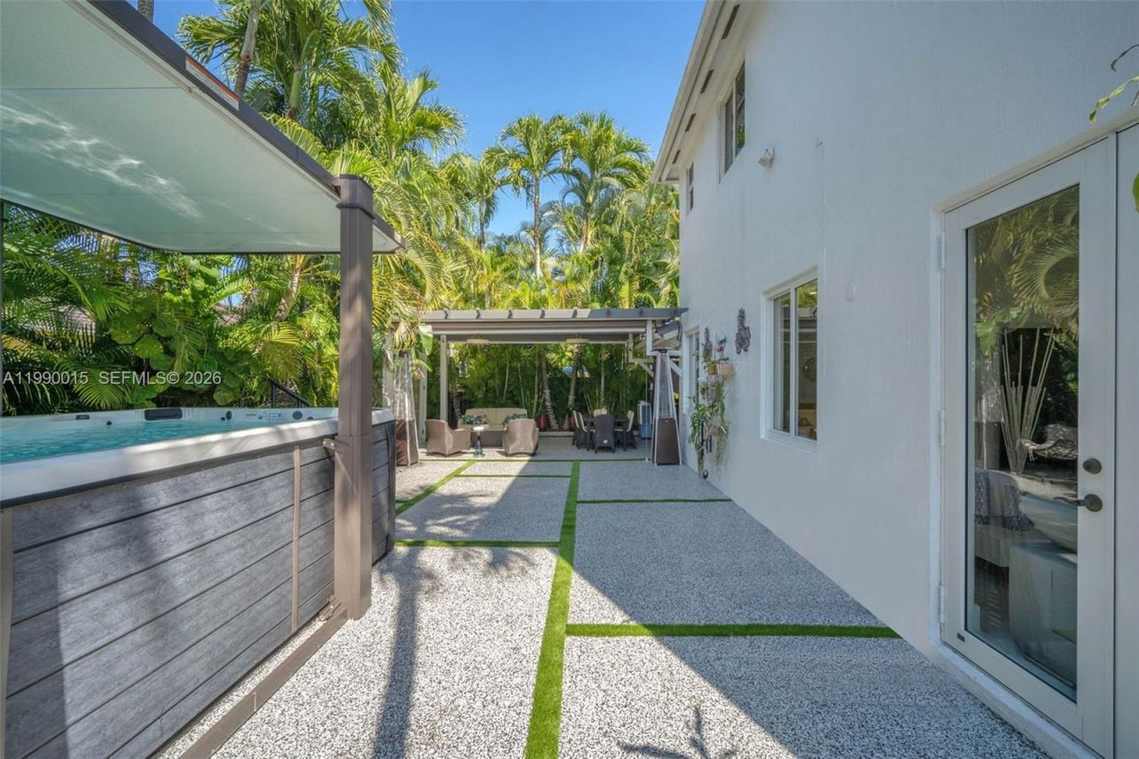 15965 SW 98th St, Miami, FL 33196 Photo