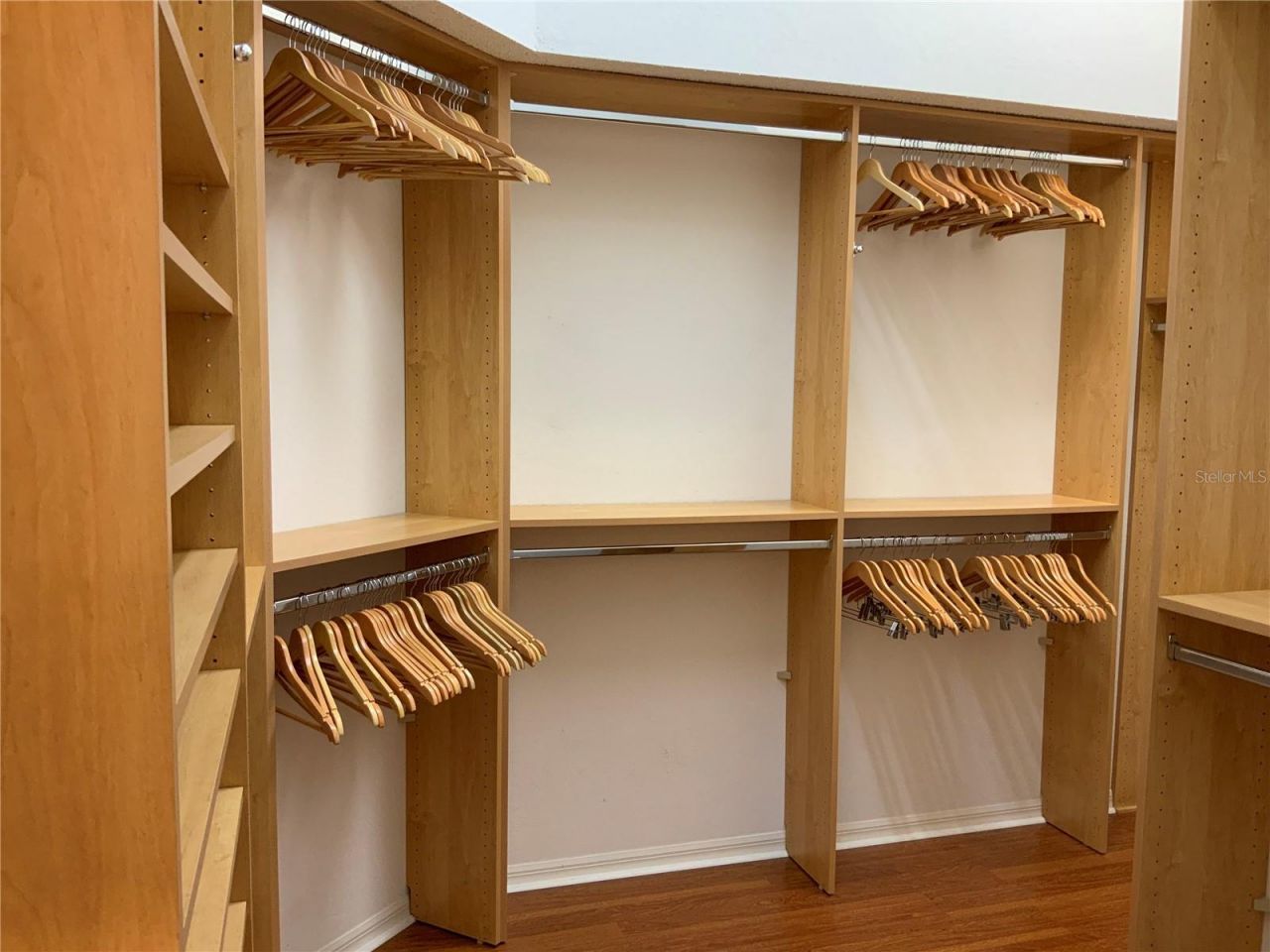 4916 Linsey Court , Sarasota, FL 34243 Photo