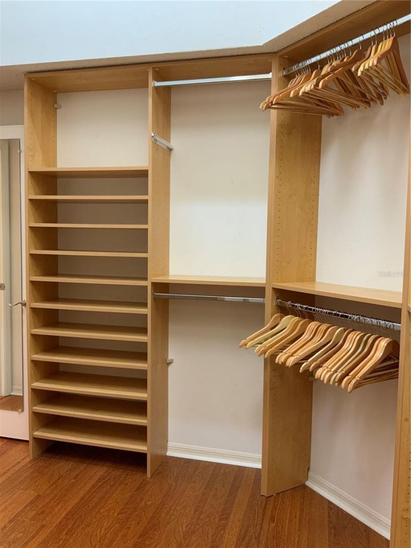 4916 Linsey Court , Sarasota, FL 34243 Photo