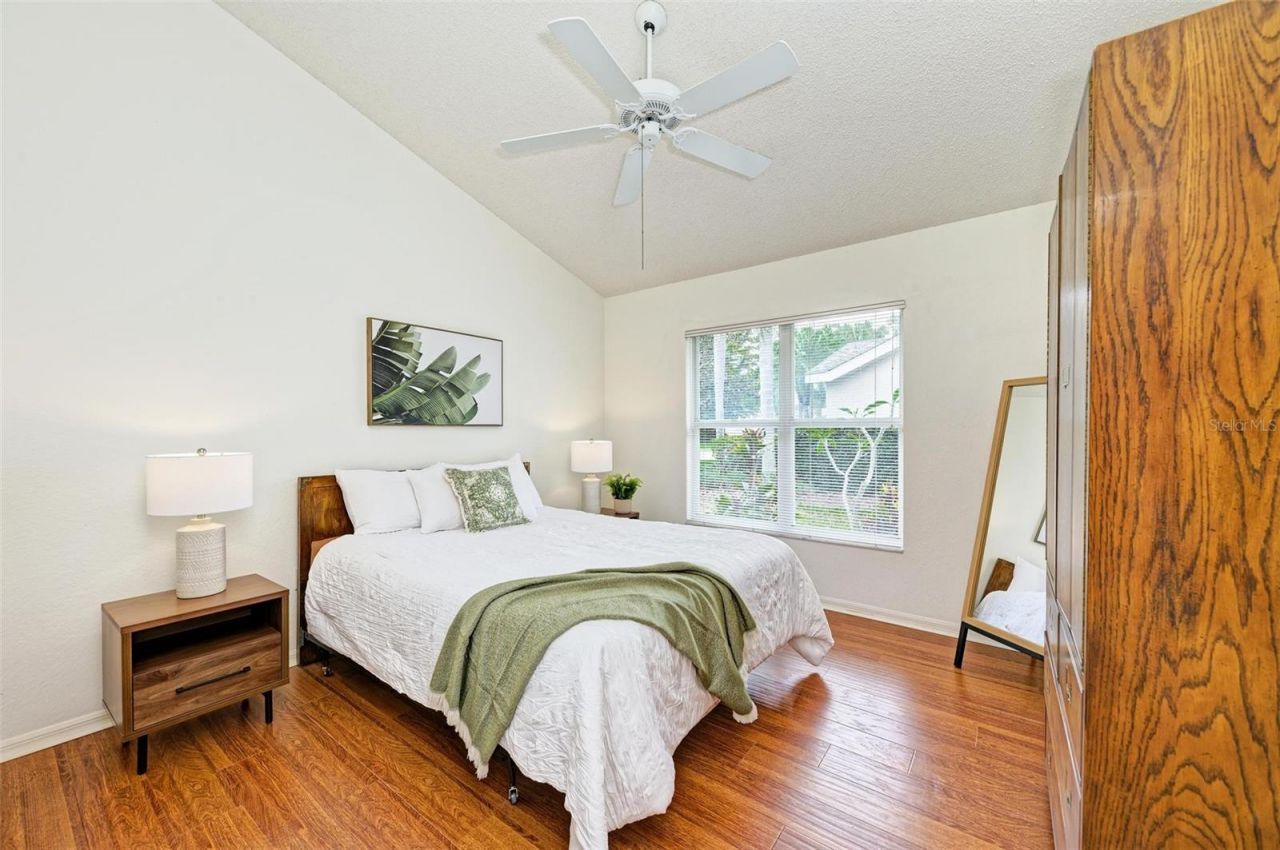 4916 Linsey Court , Sarasota, FL 34243 Photo