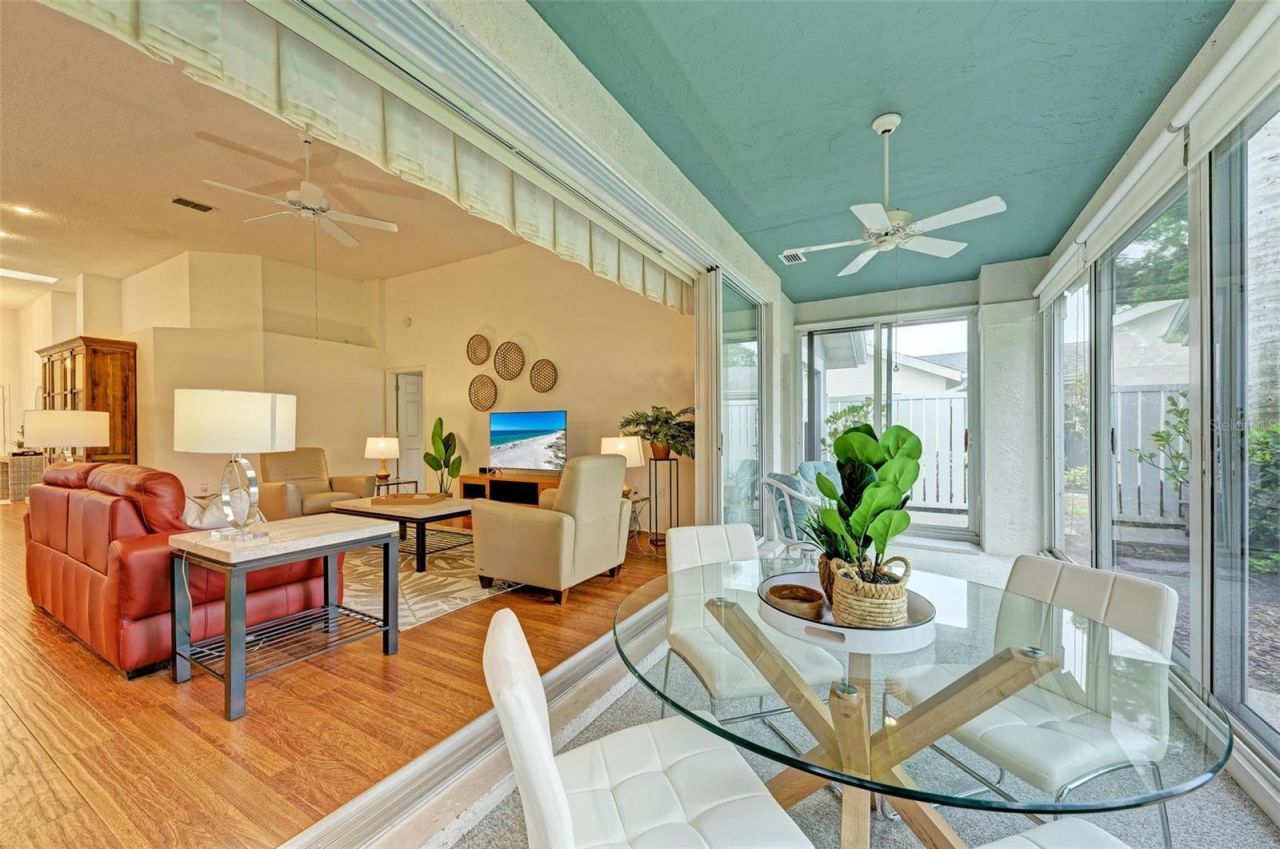 4916 Linsey Court , Sarasota, FL 34243 Photo