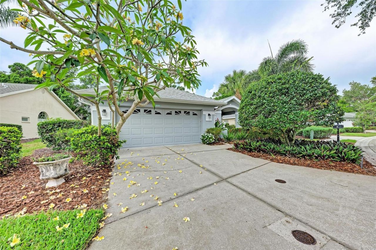 4916 Linsey Court , Sarasota, FL 34243 Photo