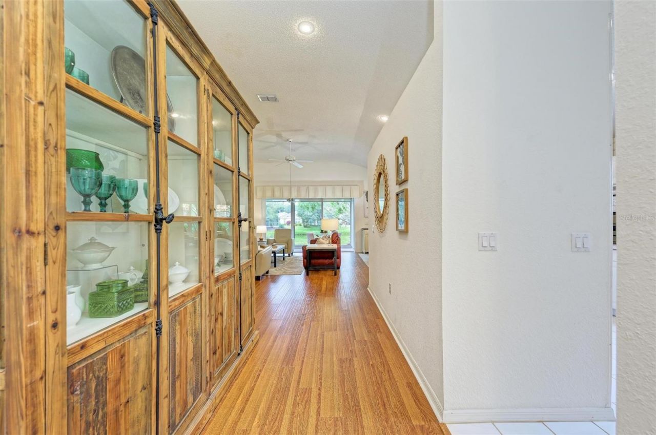 4916 Linsey Court , Sarasota, FL 34243 Photo