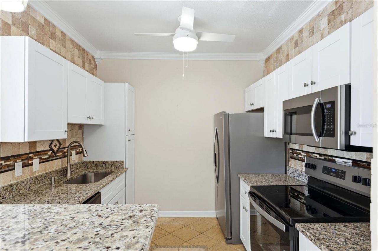 4802 51st Street W, Unit 1010, Bradenton, FL 34210 Photo