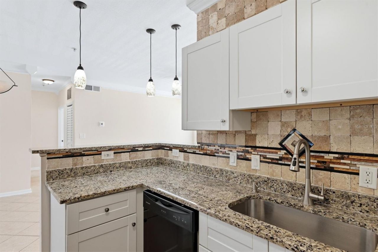 4802 51st Street W, Unit 1010, Bradenton, FL 34210 Photo