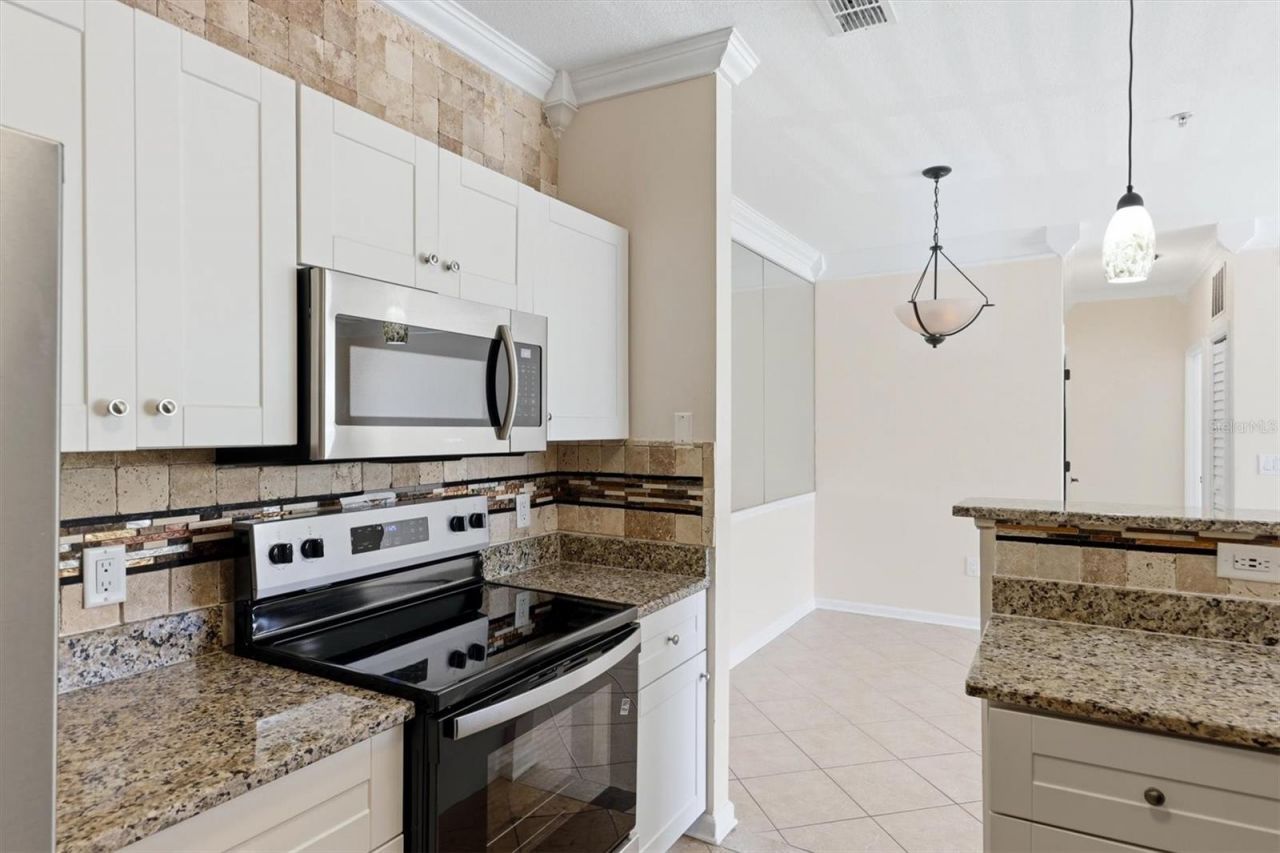 4802 51st Street W, Unit 1010, Bradenton, FL 34210 Photo