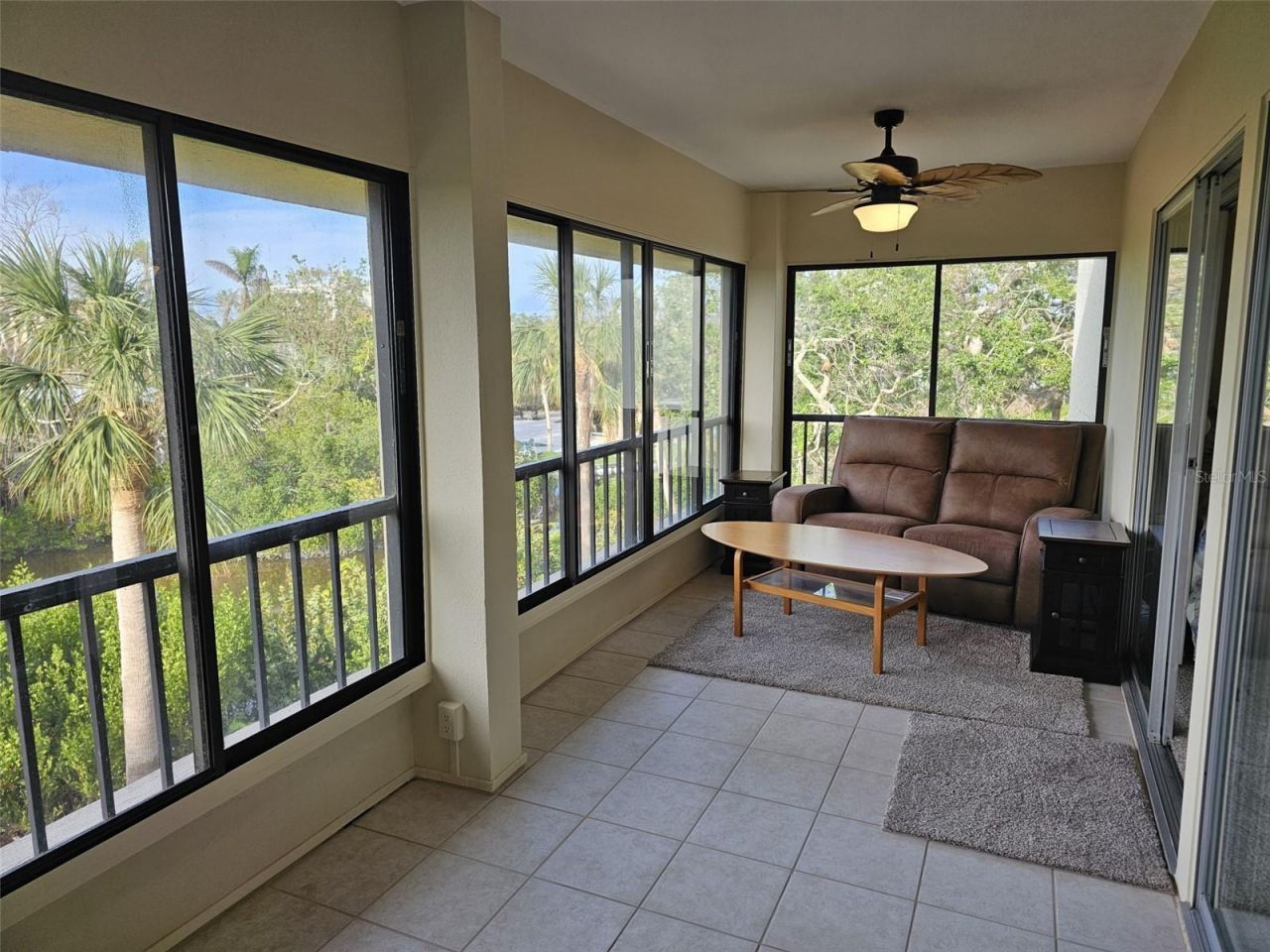 225 Hourglass Way, Unit 303, Sarasota, FL 34242 Photo