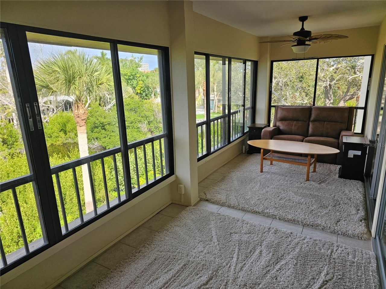 225 Hourglass Way, Unit 303, Sarasota, FL 34242 Photo