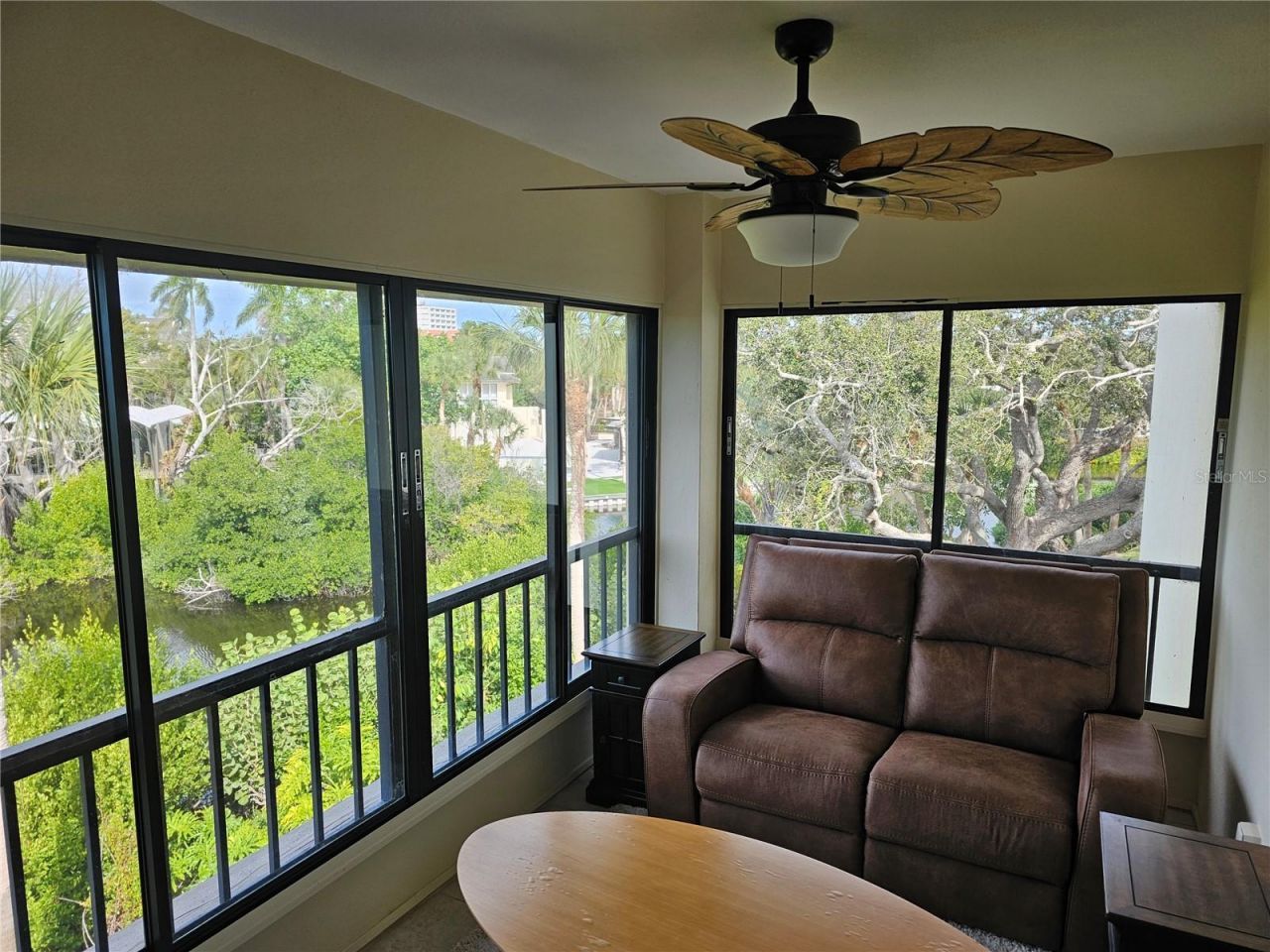 225 Hourglass Way, Unit 303, Sarasota, FL 34242 Photo