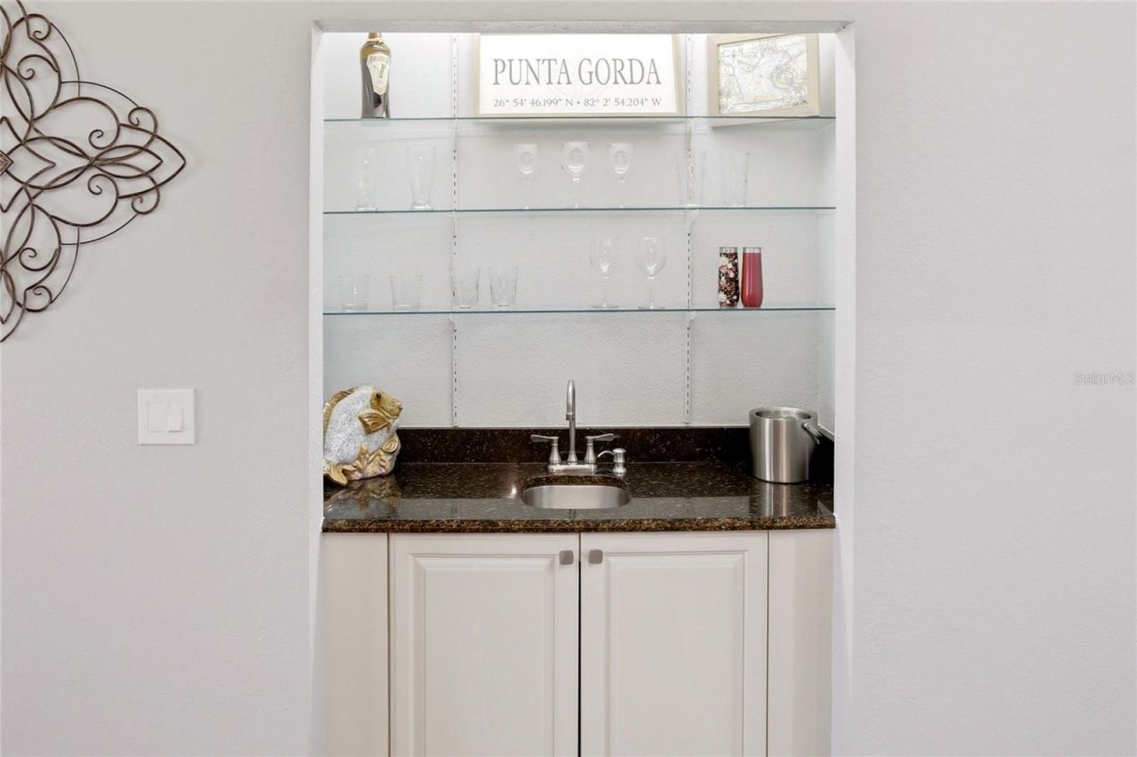 1890 Deborah Drive , Unit 6, Punta Gorda, FL 33950 Photo