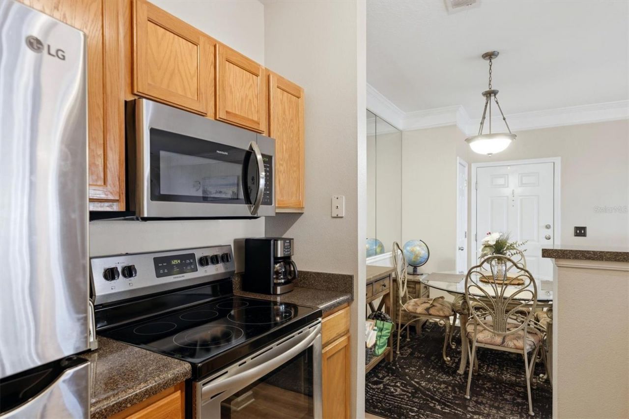 4802 51st Street W, Unit 1801, Bradenton, FL 34210 Photo