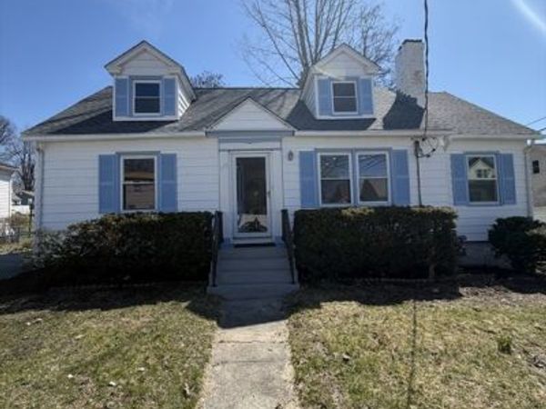 113 Lexington St, Springfield, MA 01107