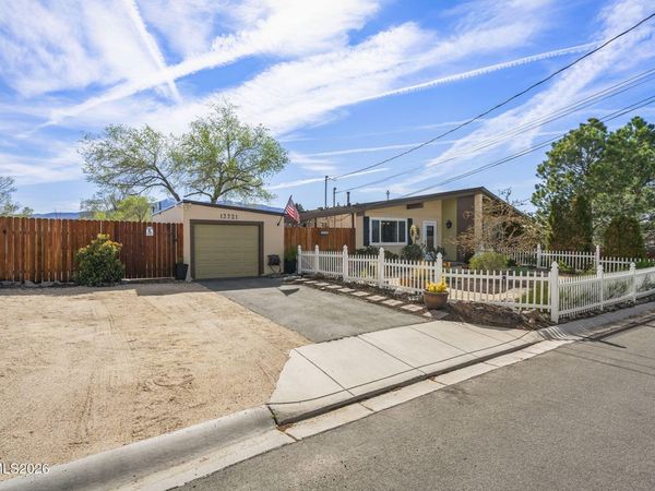 13721 Mount Whitney Street, Reno, NV 89506