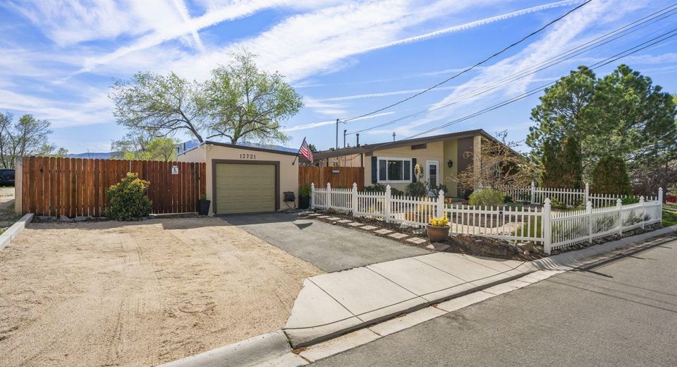 13721 Mount Whitney Street, Reno, NV 89506 Photo