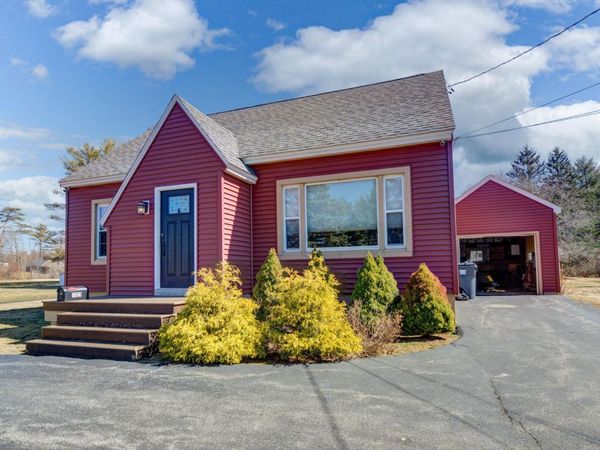 1323 Midline Road, Amsterdam, NY 12010