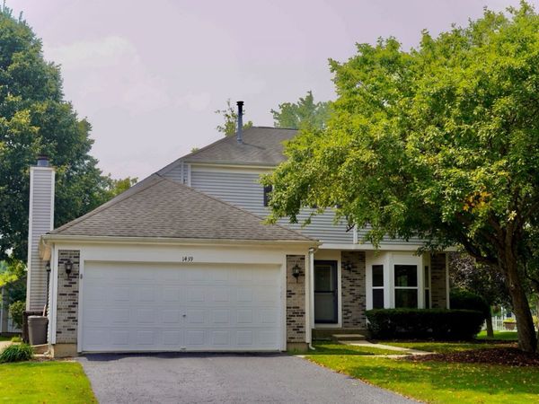 1439 Blue Heron Drive , Crystal Lake, IL 60014