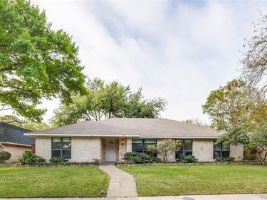 6220 Glennox Lane, Dallas, TX 75214