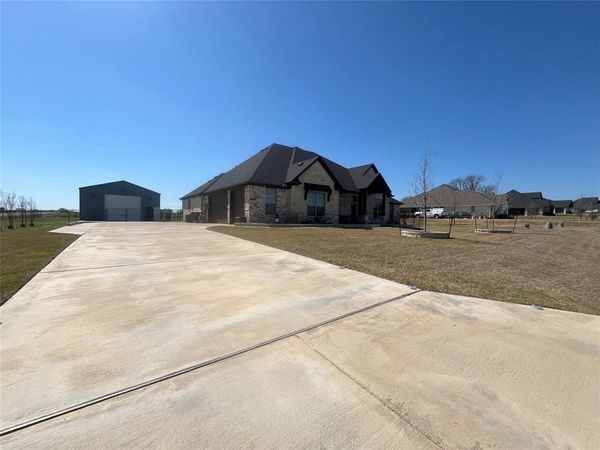 460 Tristin Lane , Waxahachie, TX 75167