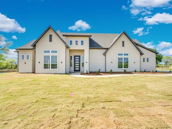 111 Barefoot Bay Boulevard , Corsicana, TX 75109