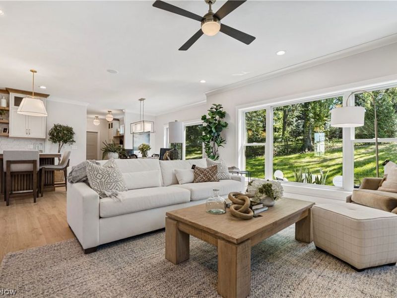 550 Woodlands Glen Avenue , Hartville, OH 44632 Photo 11