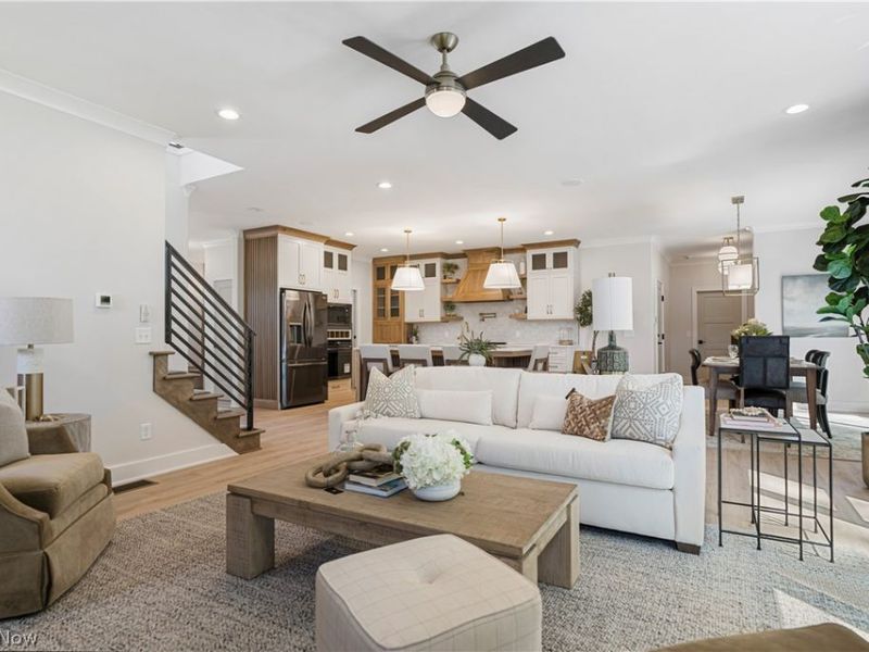 550 Woodlands Glen Avenue , Hartville, OH 44632 Photo 12