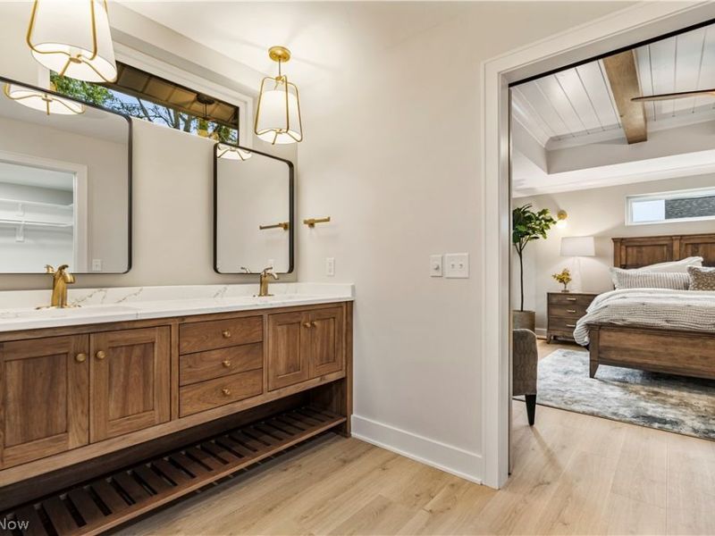 550 Woodlands Glen Avenue , Hartville, OH 44632 Photo 32