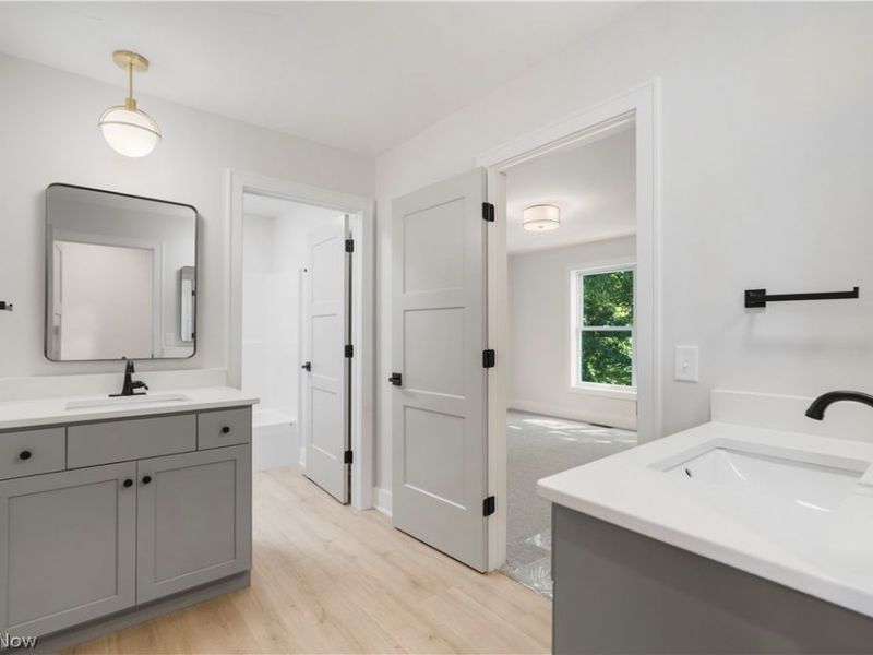 550 Woodlands Glen Avenue , Hartville, OH 44632 Photo 37