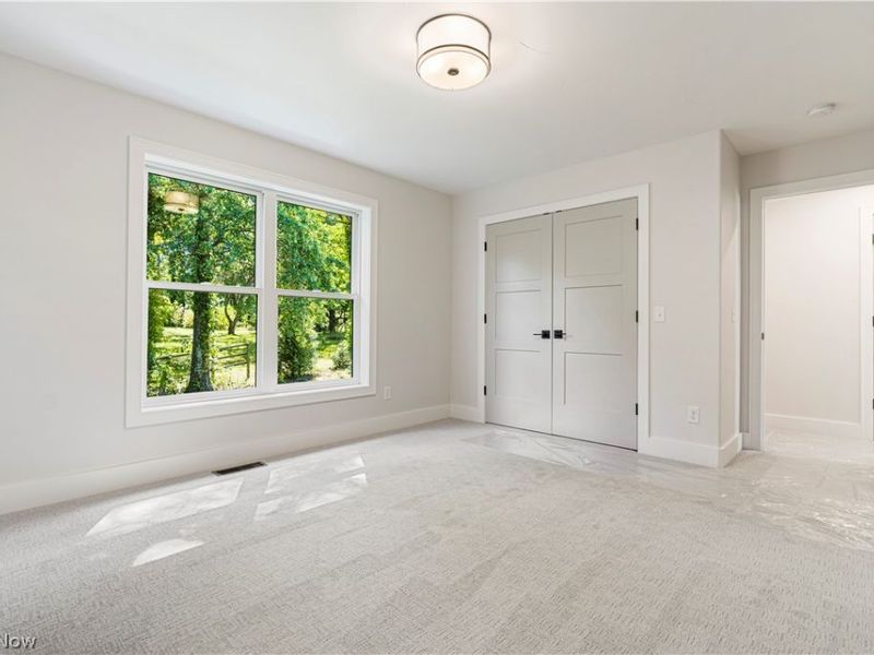 550 Woodlands Glen Avenue , Hartville, OH 44632 Photo 38