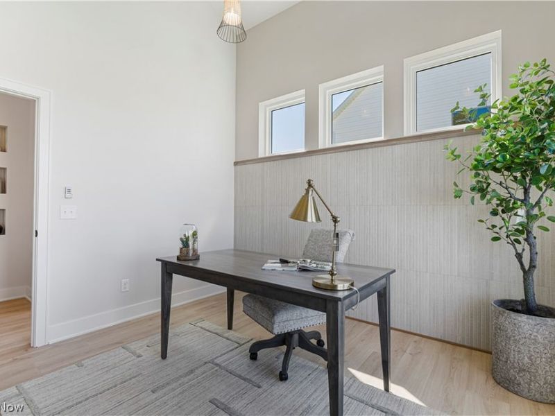 550 Woodlands Glen Avenue , Hartville, OH 44632 Photo 7