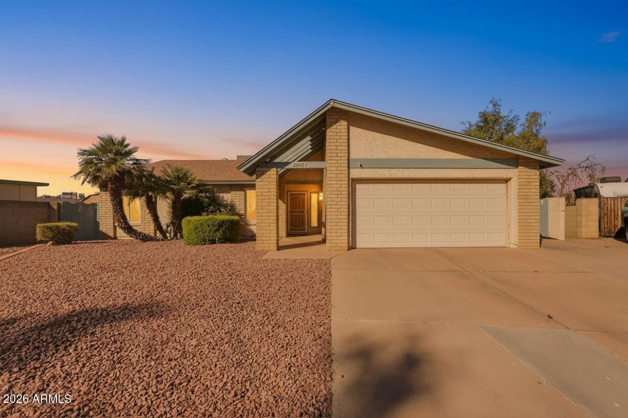 10121 W Montecito Avenue, Phoenix, AZ 85037 Main Photo