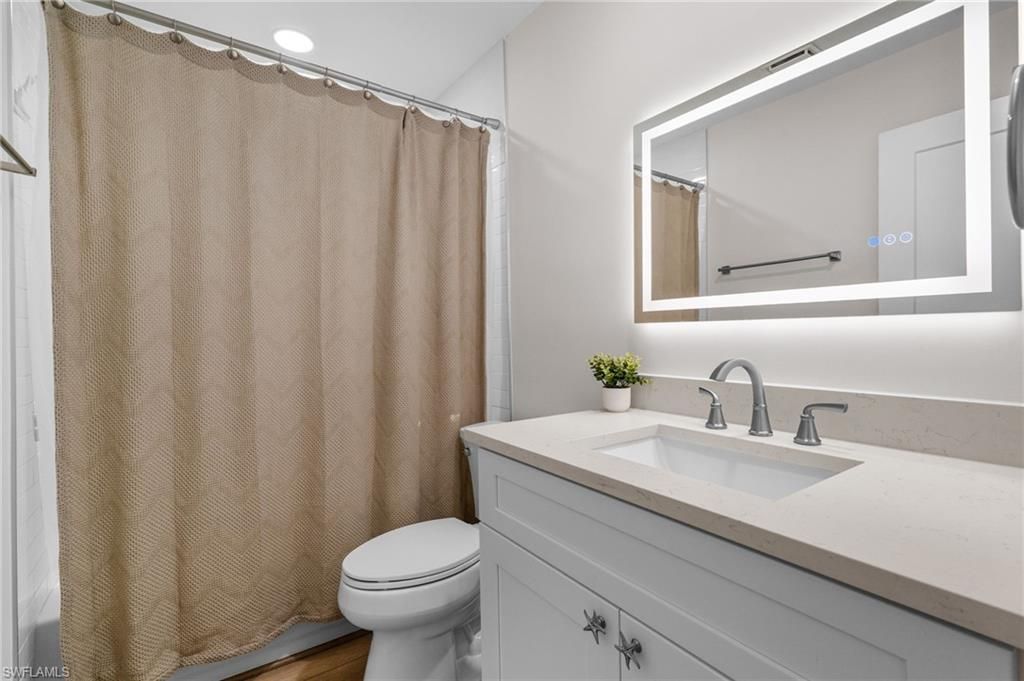 11220 Caravel Cir, Unit 302, Fort Myers, FL 33908 Photo