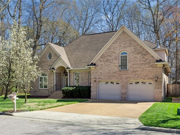 426 RICHTER Lane , Yorktown, VA 23693