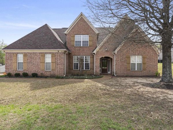 8717 BRUNSWICK FARMS DR, Bartlett, TN 38002