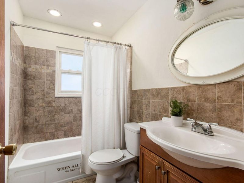 6677 Red Coach Lane , Reynoldsburg, OH 43068 Photo 17