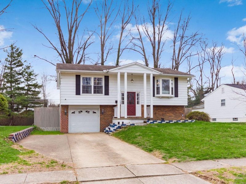 6677 Red Coach Lane , Reynoldsburg, OH 43068 Photo 2